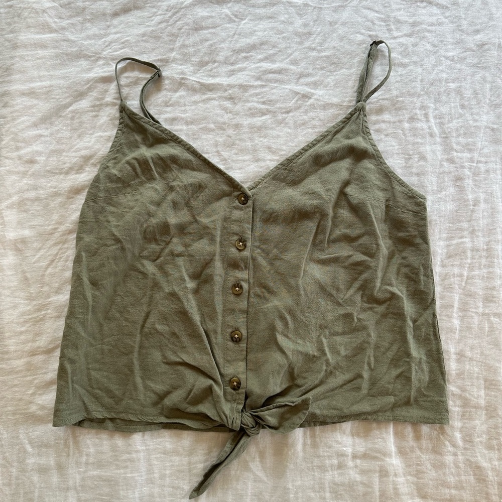 A&F tie tank